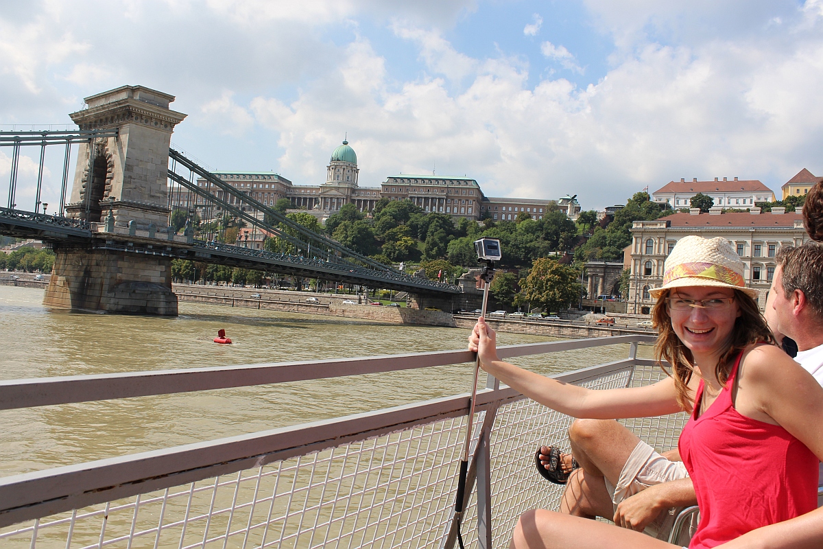 Sightseeing in Budapest using the BKV boat