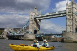the-4-best-kayaking-and-canoeing-adventures-near-london