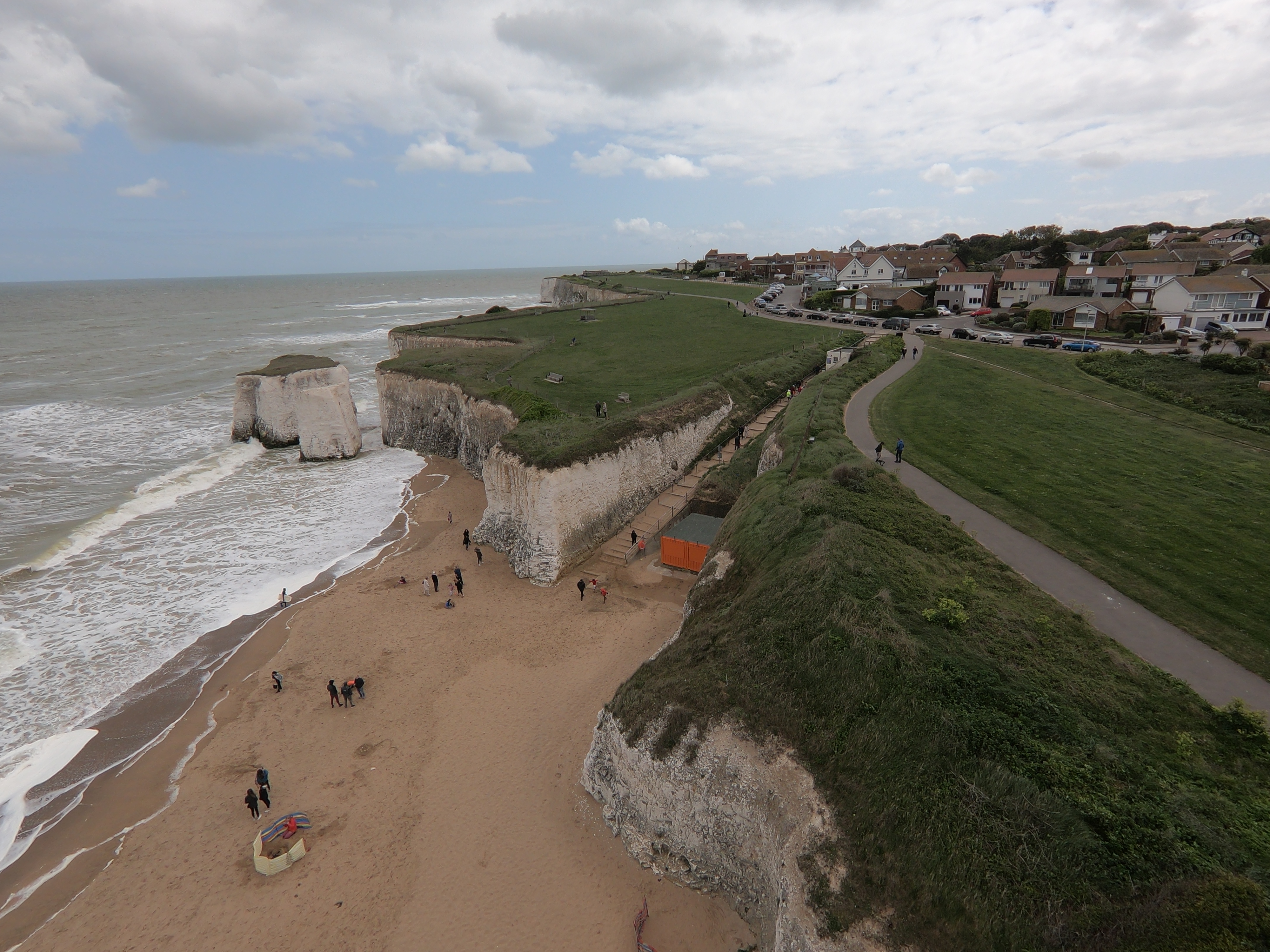 visiting-botany-bay-beach-in-kent-at-the-isle-of-thanet