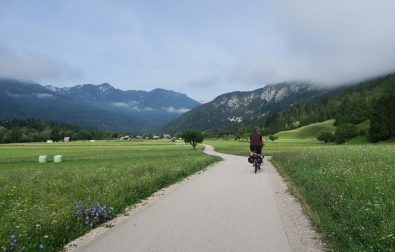 cycling-lake-bohinj-and-savica-waterfall-cycling-slovenia