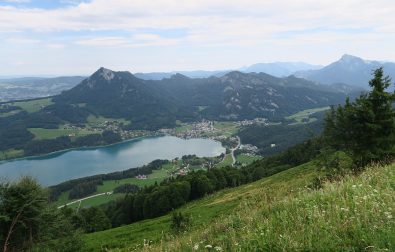 on-top-of-filbling-hiking-in-salzkammergut