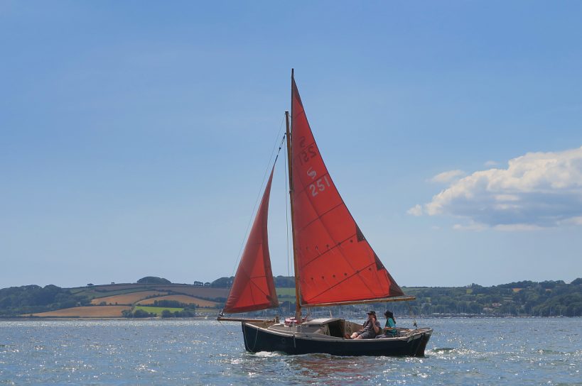 mylor-boat-hire-in-cornwall-sailing-the-carrick-roads