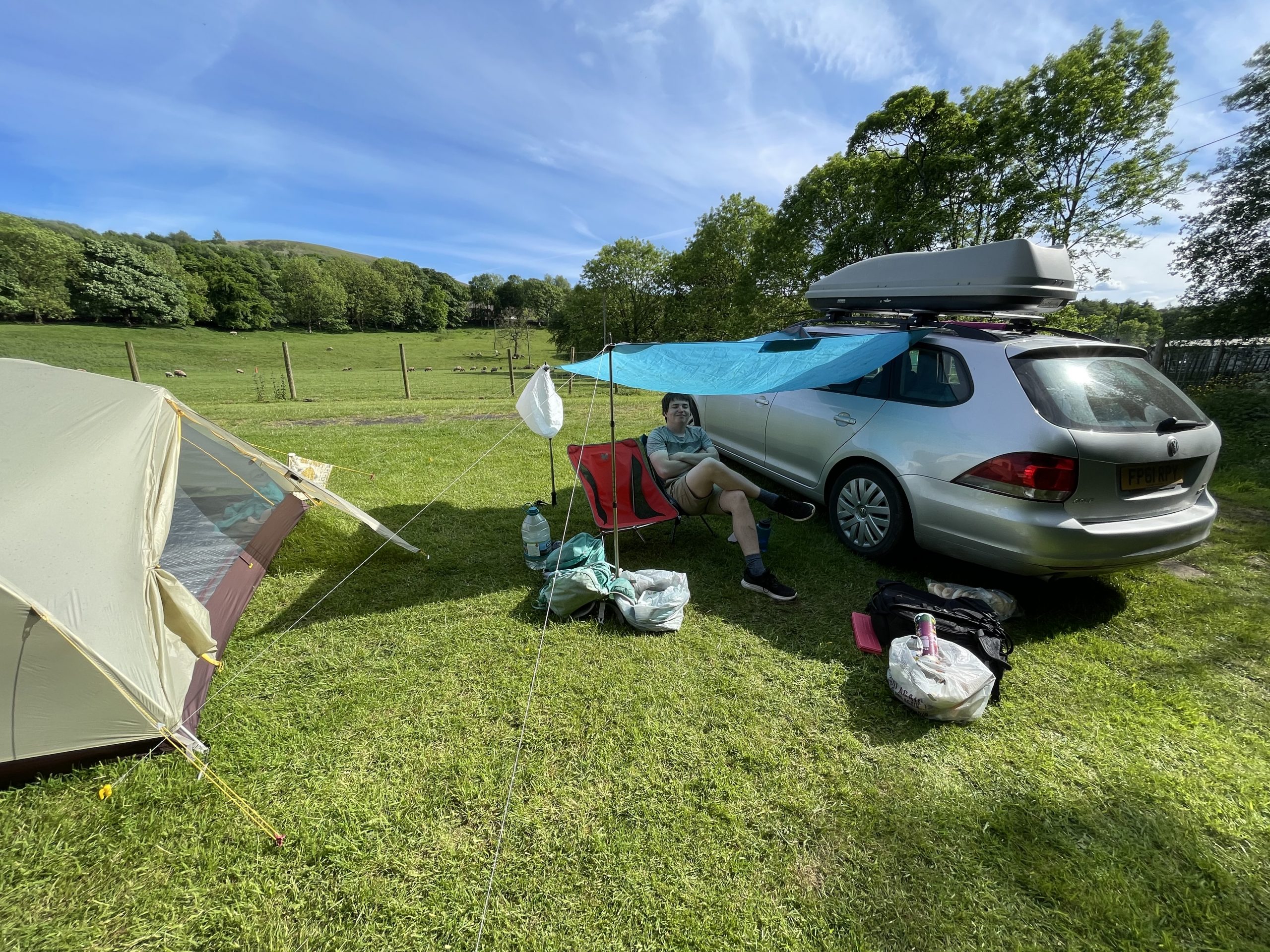 This Instant Pop-Up Car Tent Attaches To The Tailgate Of Your SUV